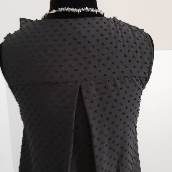 NEW Wishlist Black Sleeveless Plunging Ruffled Neckline Textured Swiss Dot Top - Picture 6 of 11